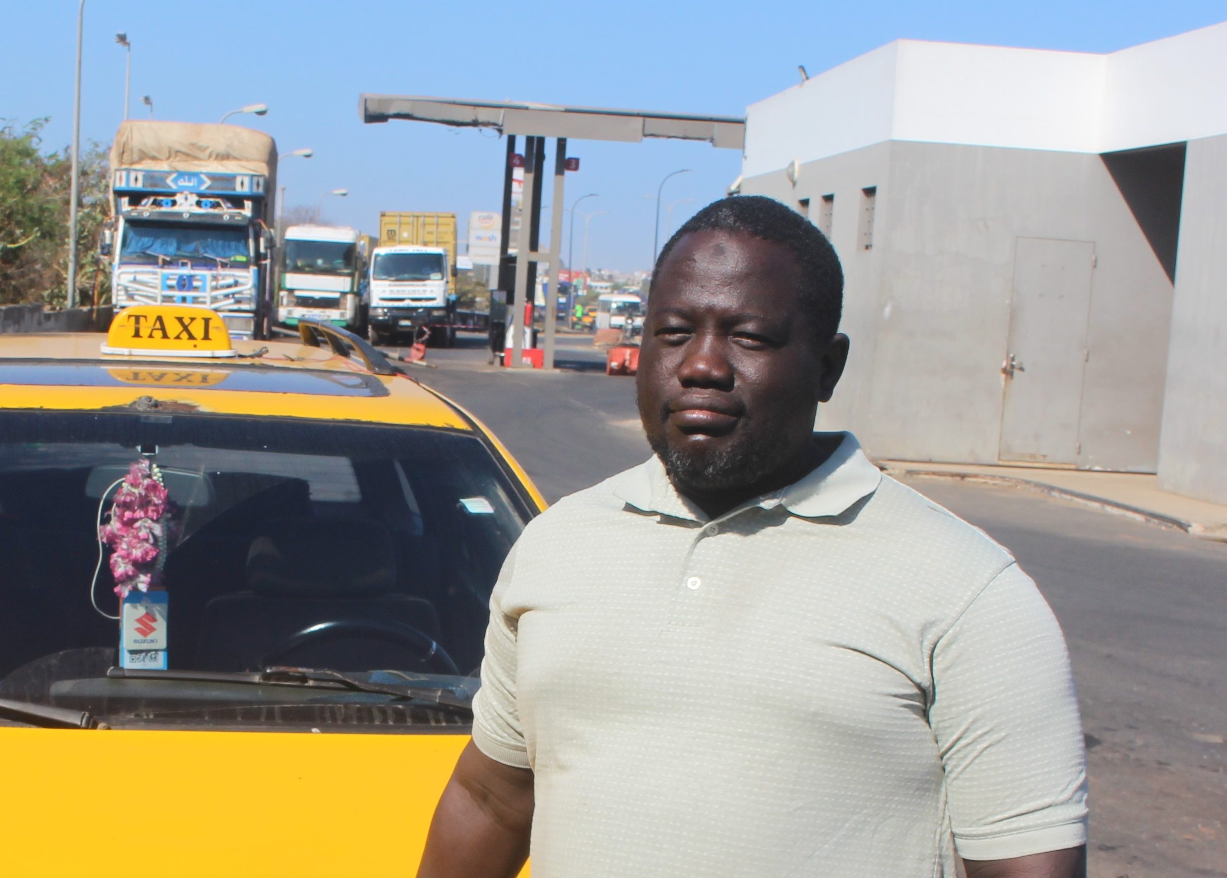 Mbacké Diallo chauffeur taxi Sénégal